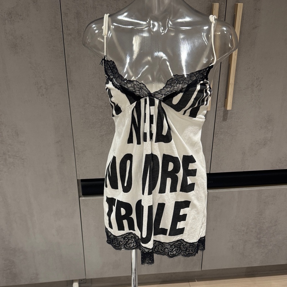 Chic Black and White Graphic Chemise with Lace